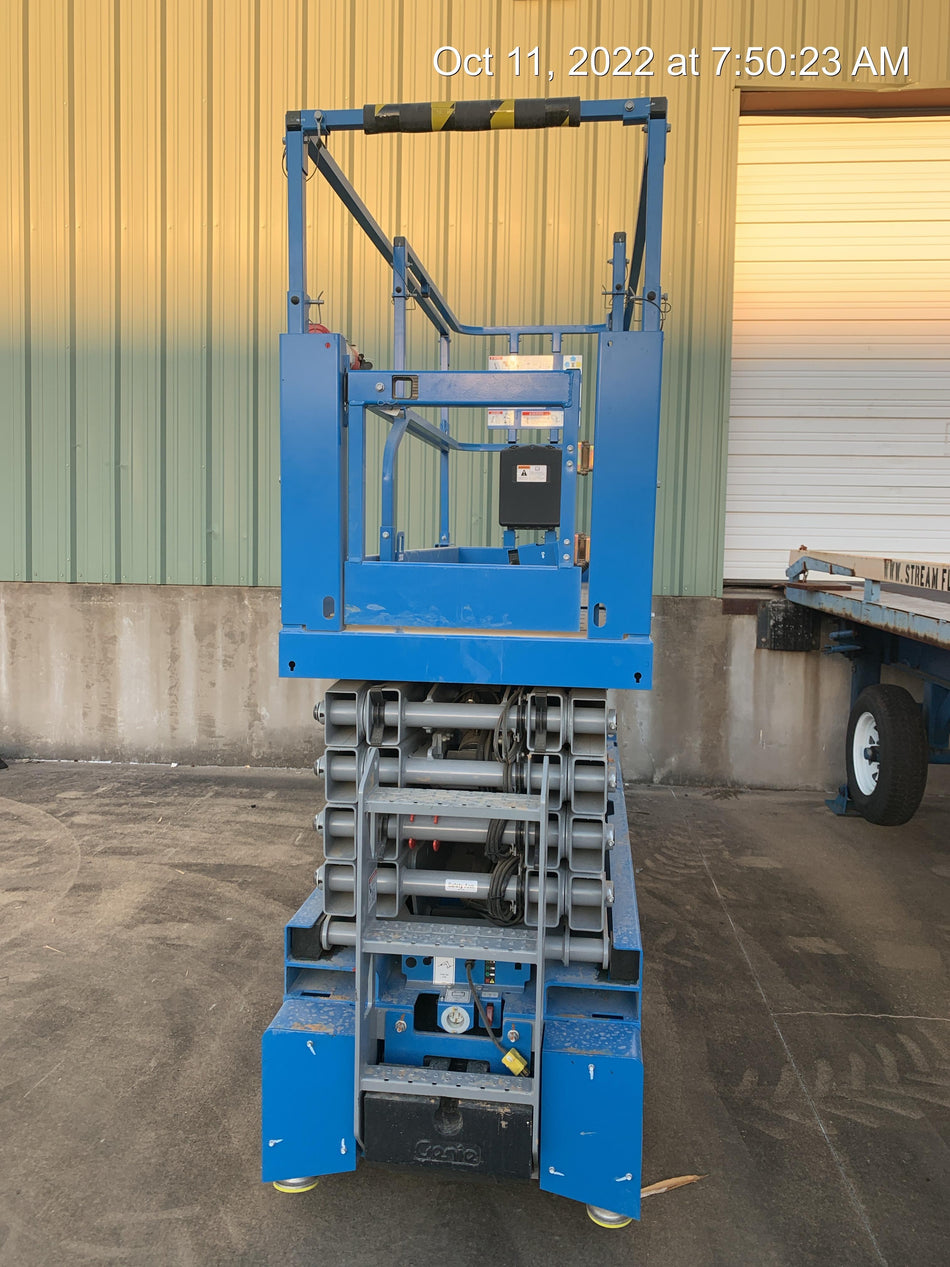 2022 GENIE GS-3232