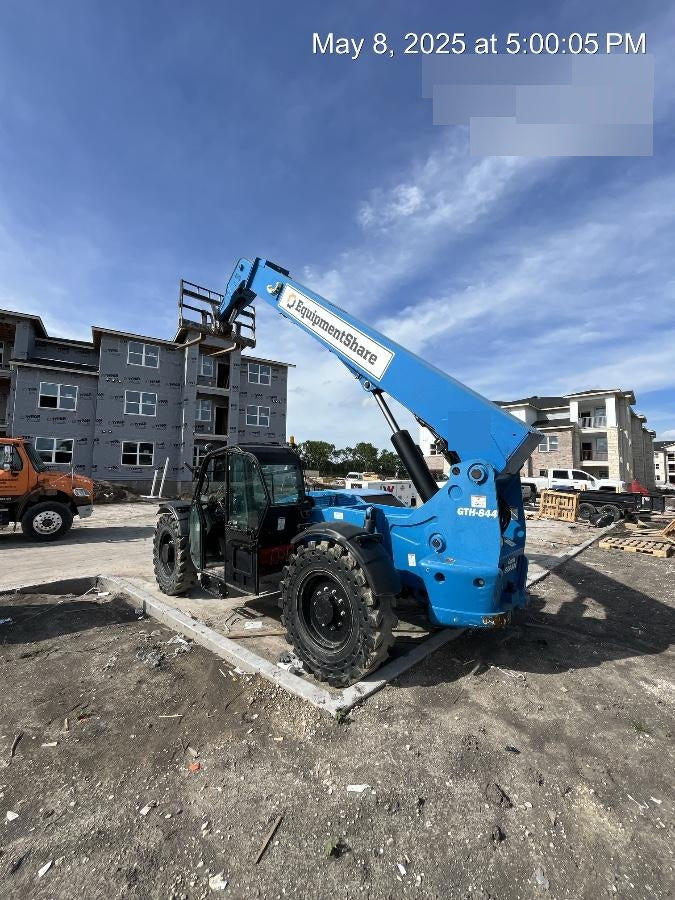 2019 GENIE GTH-844