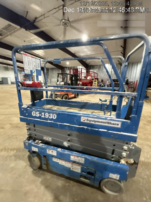 2019 Genie GS-1930 Fixed rails with chain Entry