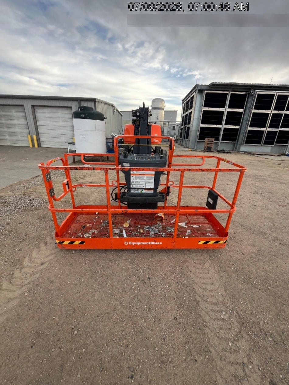 2025 JLG 660SJ