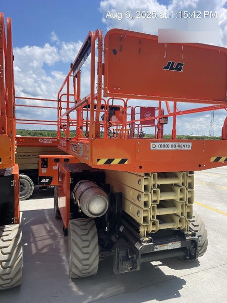 2022 JLG RT4069