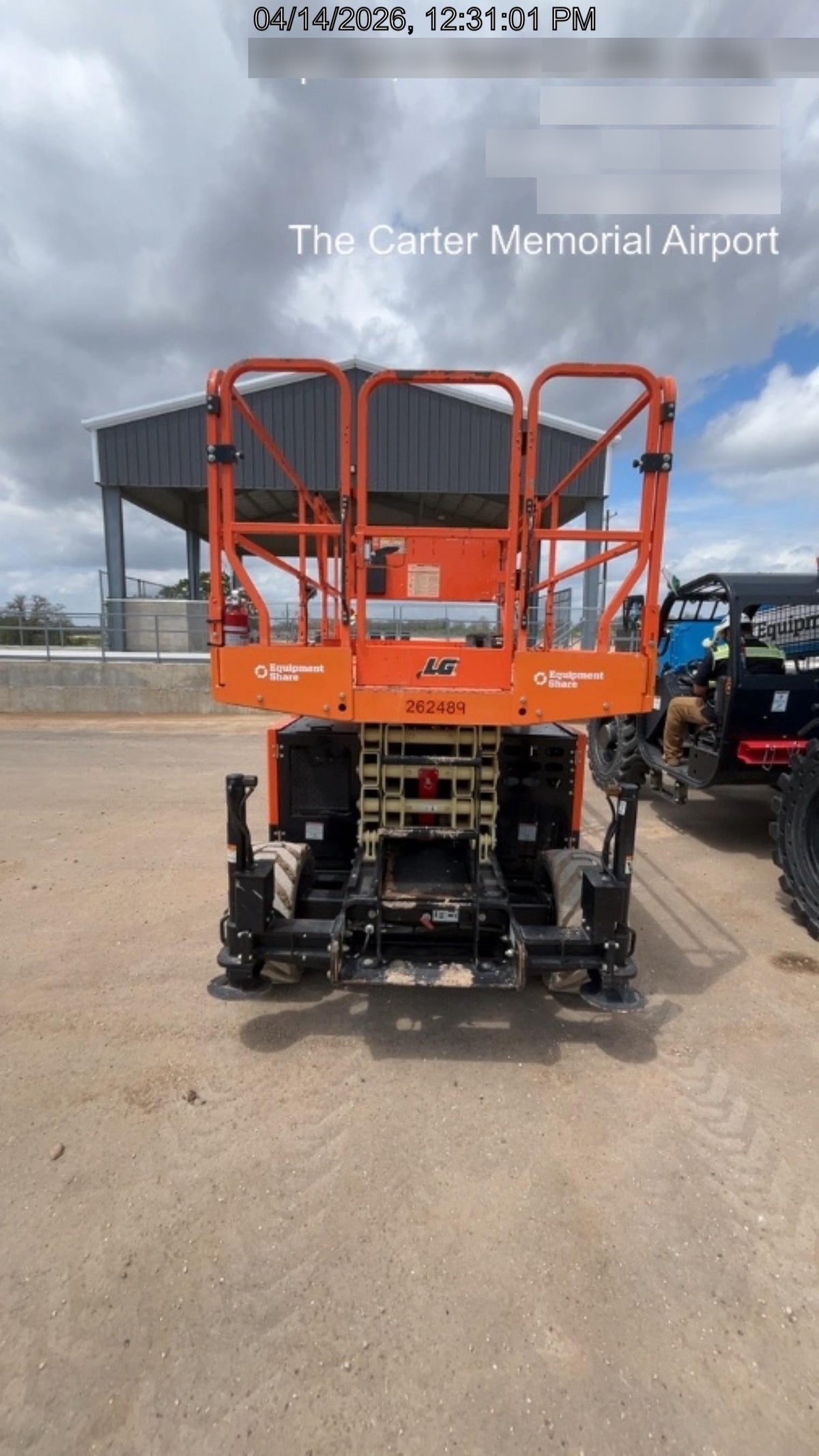 2022 JLG RT3369