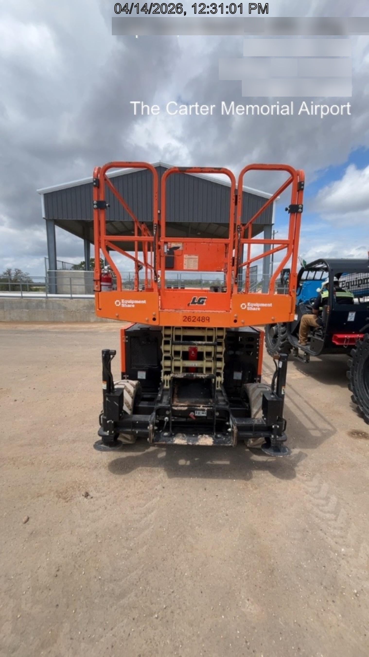 2022 JLG RT3369