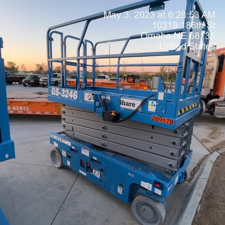 2022 GENIE GS-3246