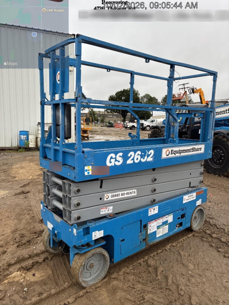 2019 Genie GS-2632 Folding rails with half height swing gate