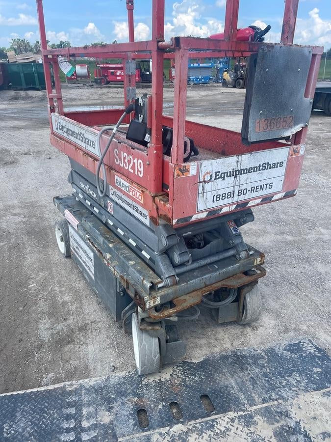 2021 SKYJACK SJ3219