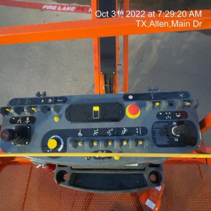 2022 JLG 600AJ