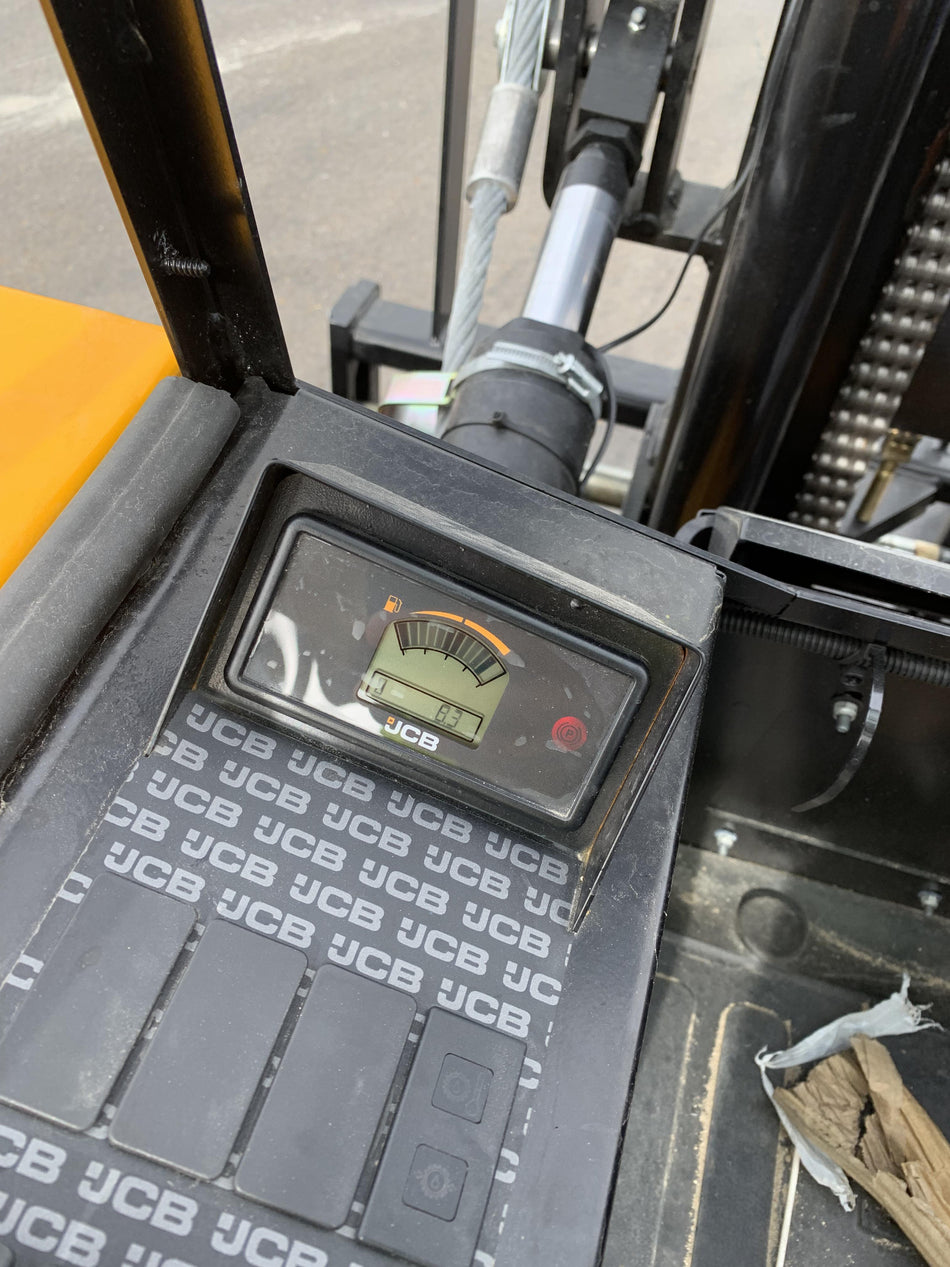 2022 JCB 940-4