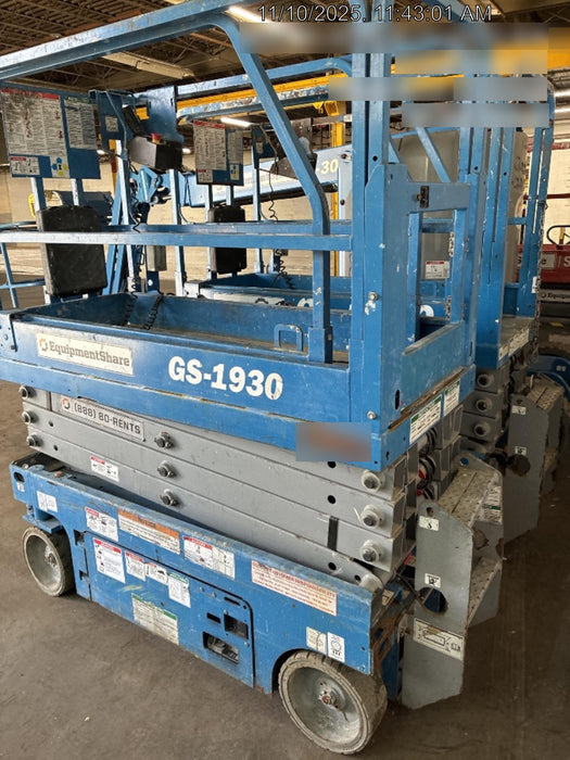 2020 Genie GS-1930 Solid Non Marking Tires, Beacon, Folding rails with half height swing gate