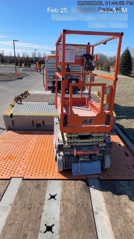 2021 JLG ES1330L