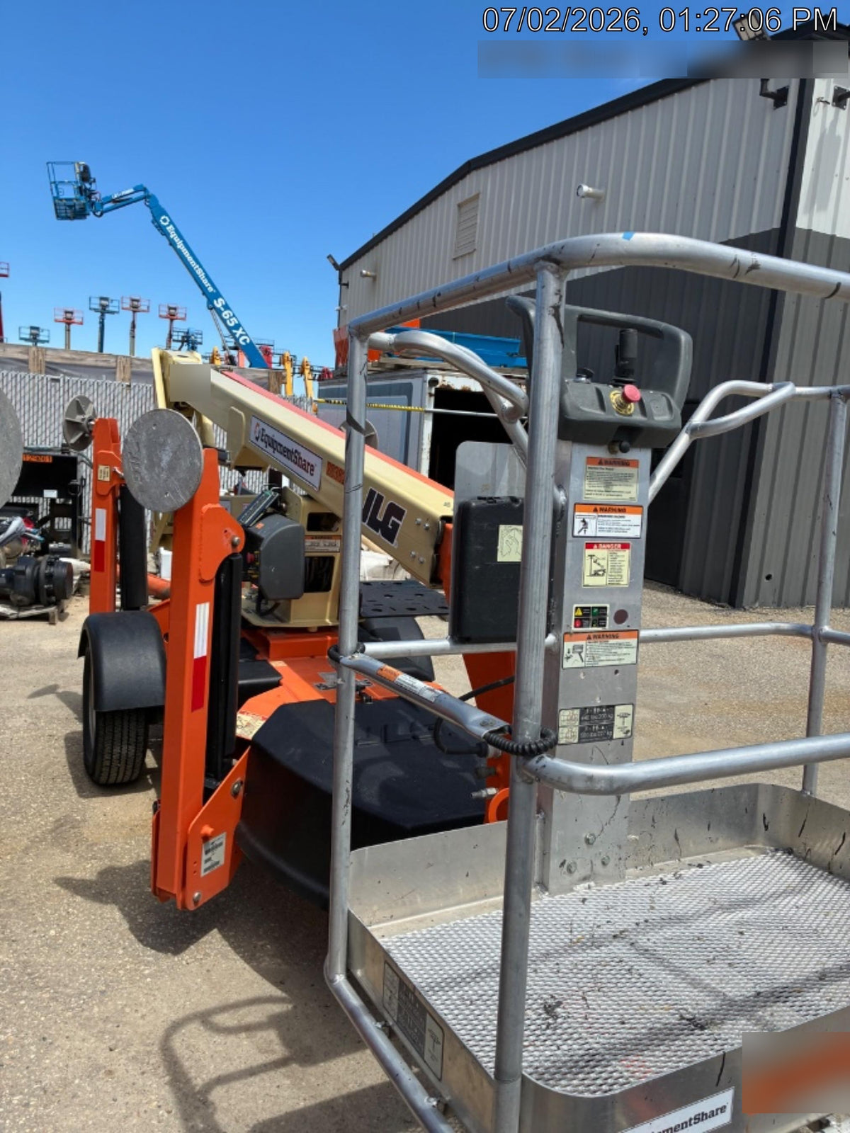 2022 JLG T350