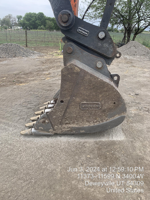 2020 DOOSAN 48" Excavator Bucket