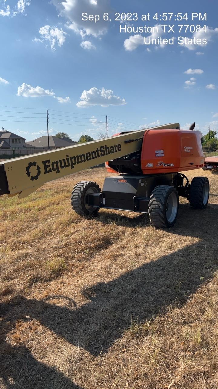 2023 JLG 600S