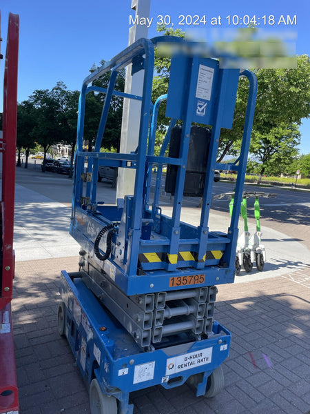 2021 GENIE GS-1330m