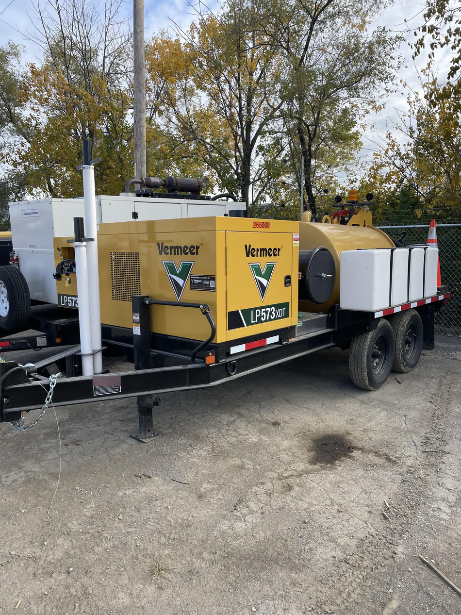 2022 Vac-Tron LP573XDT T4 Koehler Diesel Engine, 500 Gallon Debris Tank, x2 100 Gallon Water Tanks