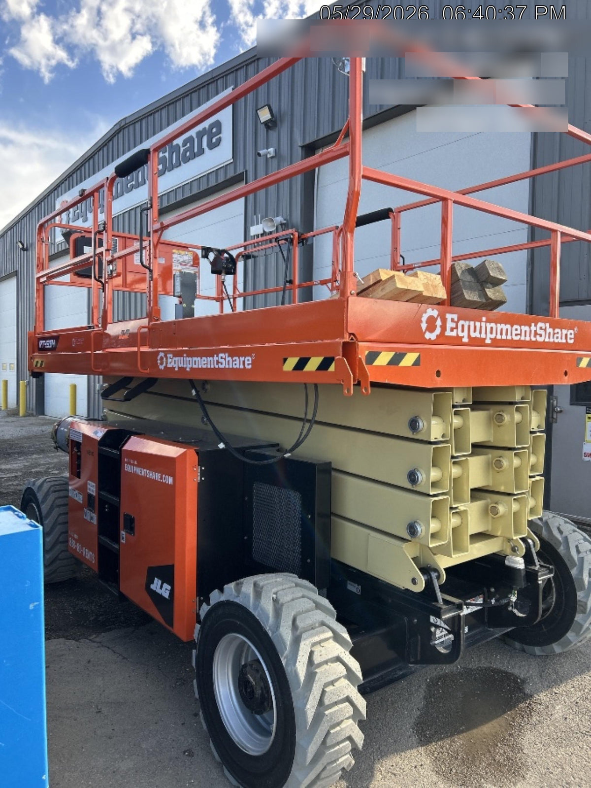 2025 JLG RT4394