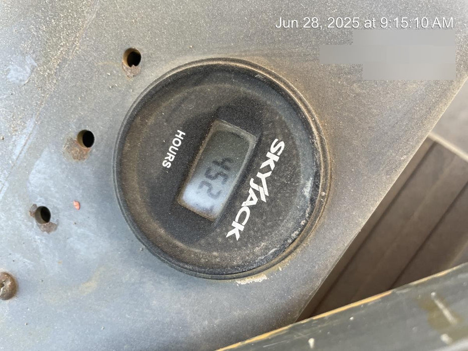 2017 Skyjack SJIII-3226 Skyjack SJ3226, Trojan Battery Set, Extended Warranty 5yr/5k hr