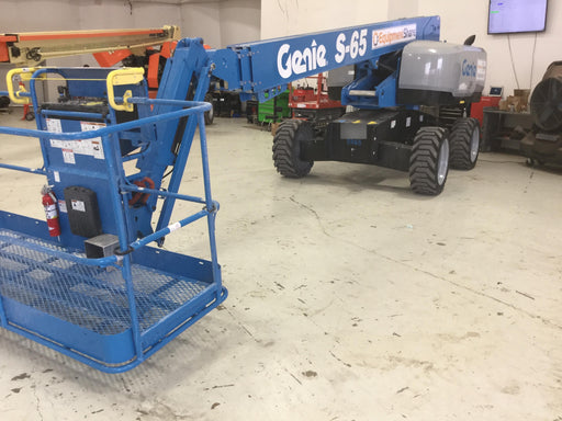 2017 GENIE S-65