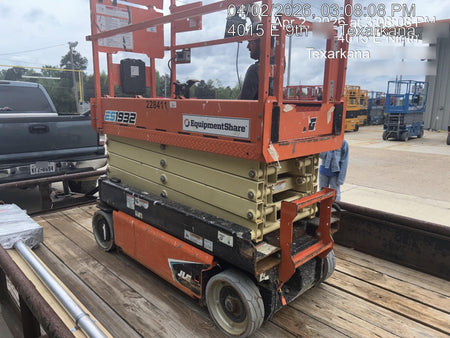 2022 JLG ES1932
