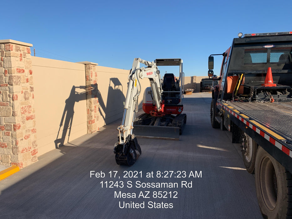 2020 TAKEUCHI TB235-2R