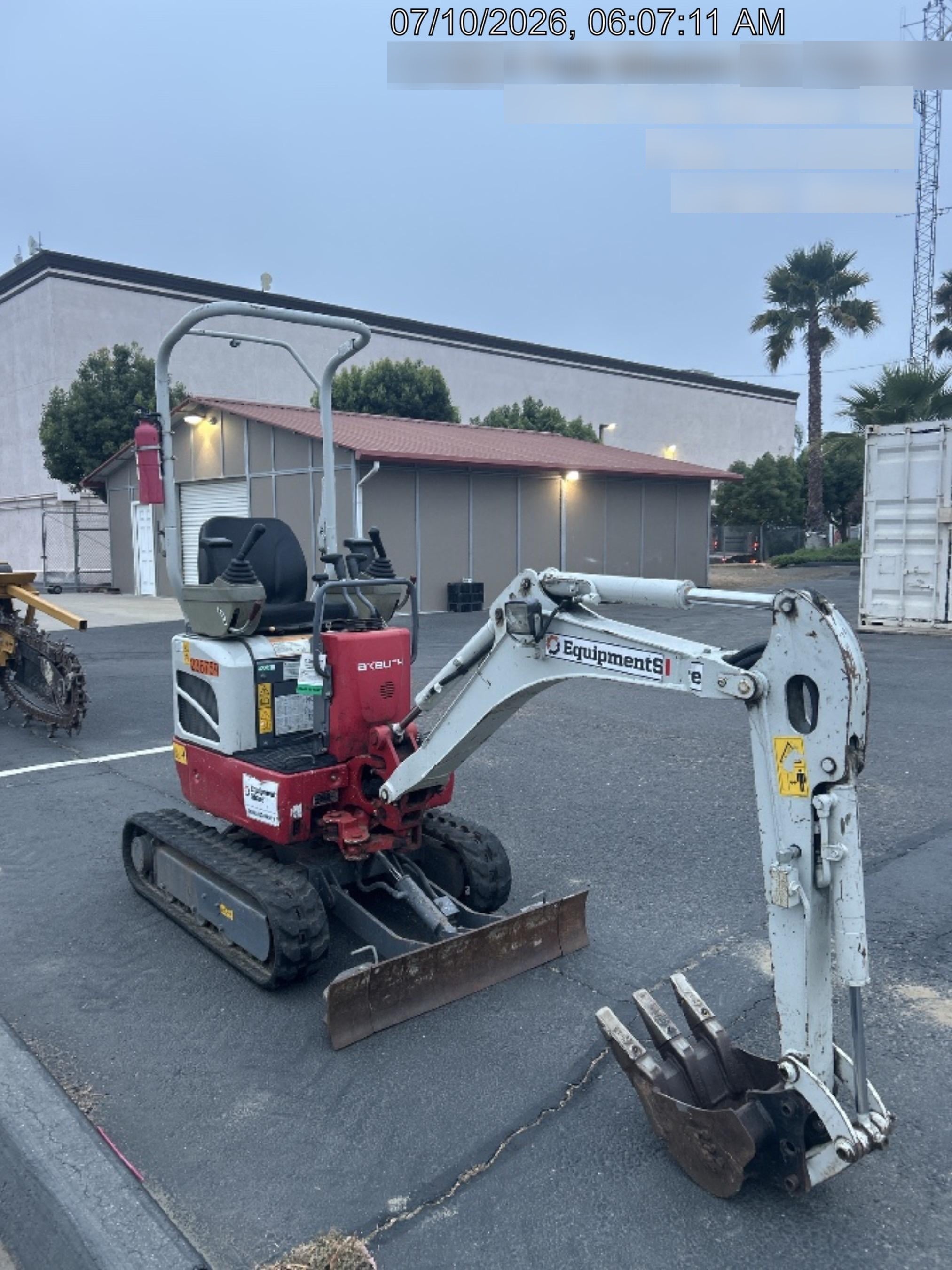 2022 TAKEUCHI TB210R