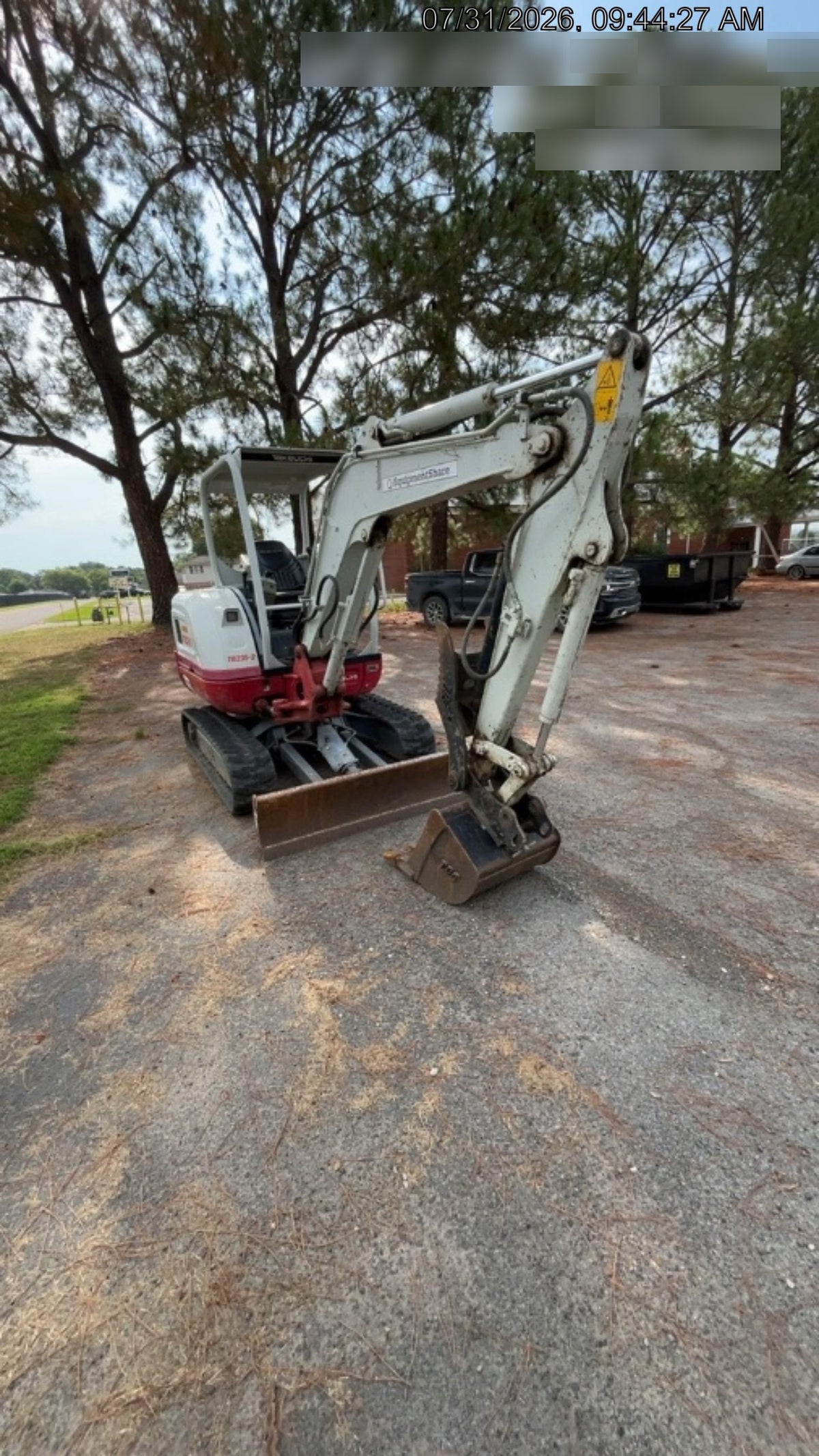 2022 TAKEUCHI TB235-2R