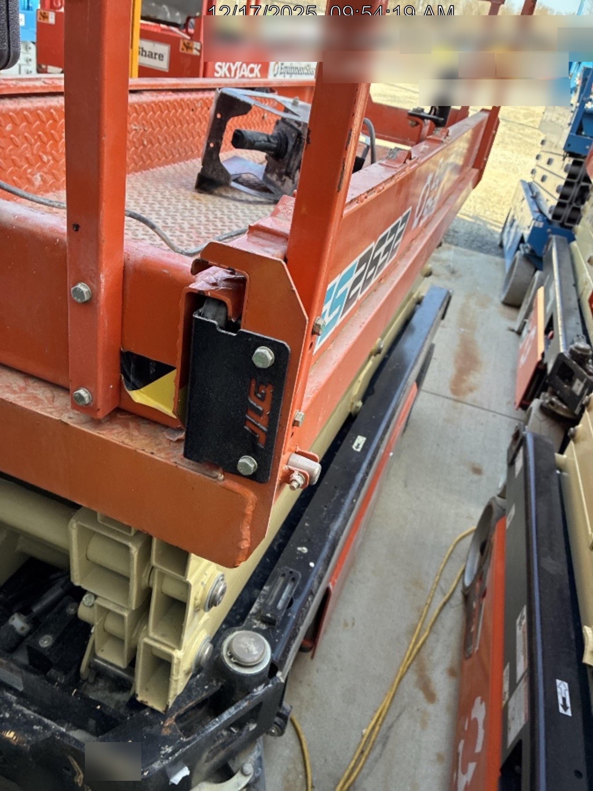2022 JLG ES2632