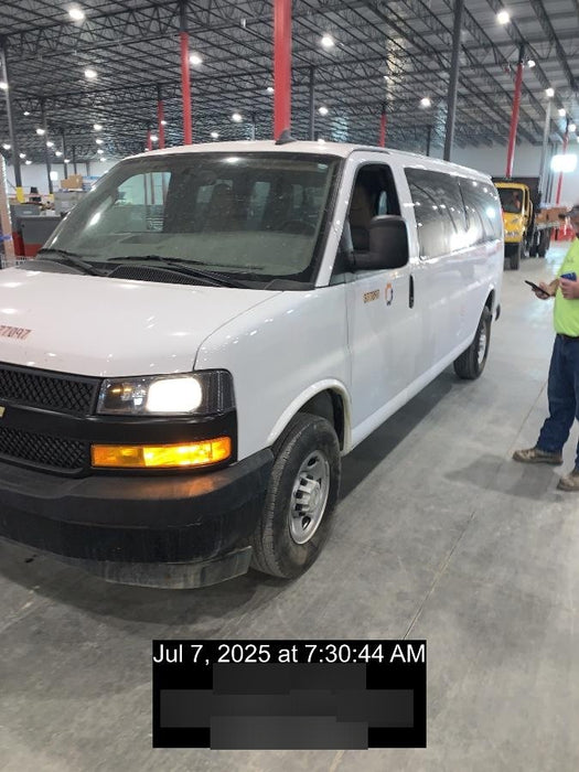 2023 CHEVROLET Express Van - Rental