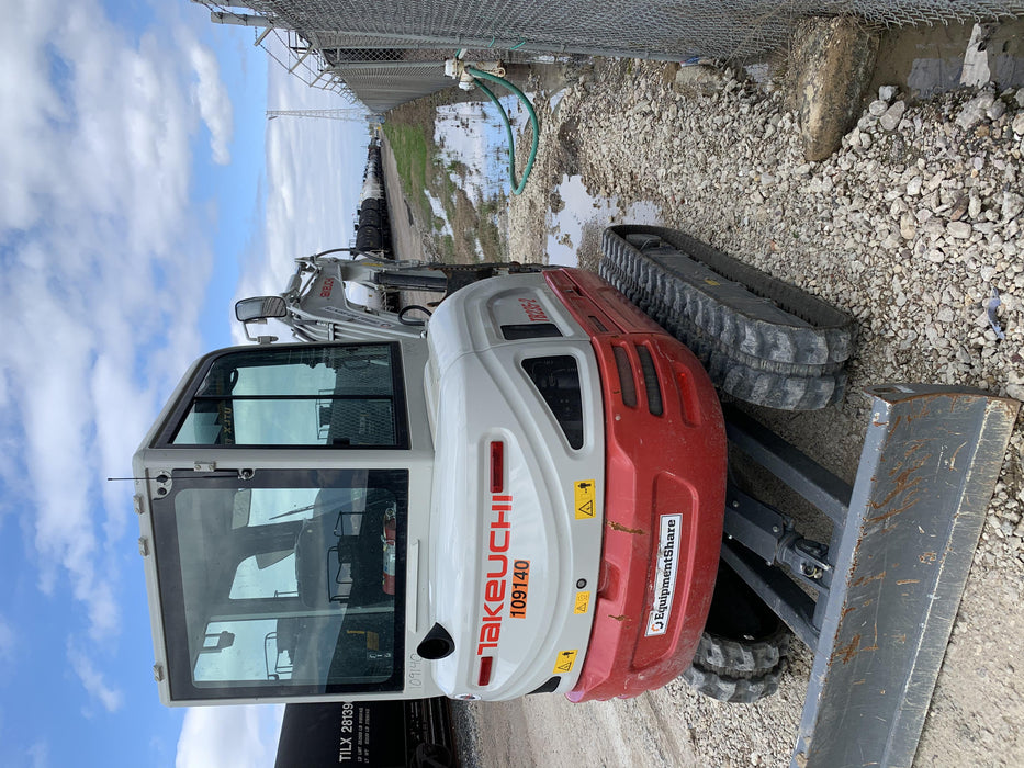 2020 TAKEUCHI TB-235-2CR