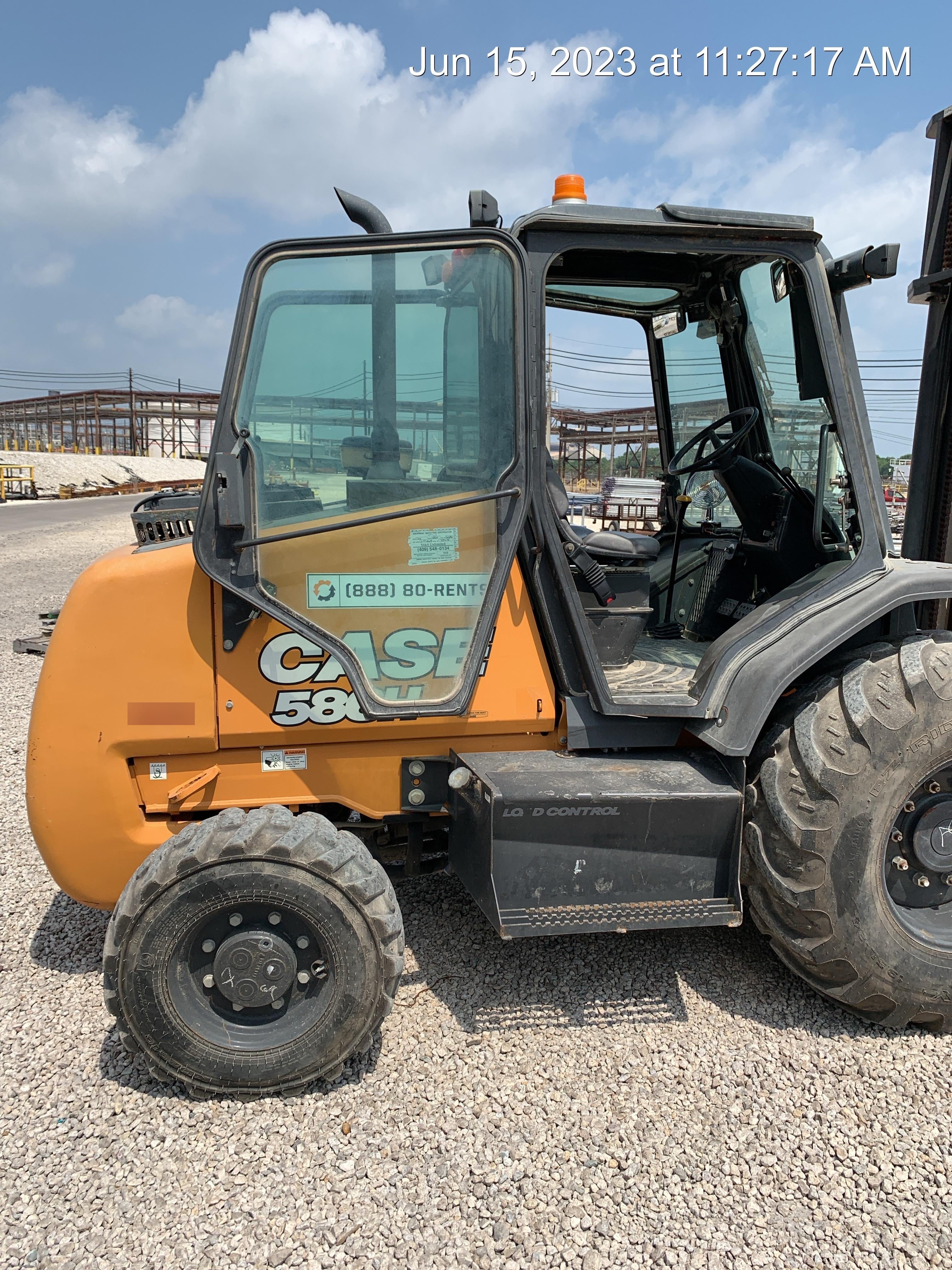 2020 CASE 586H