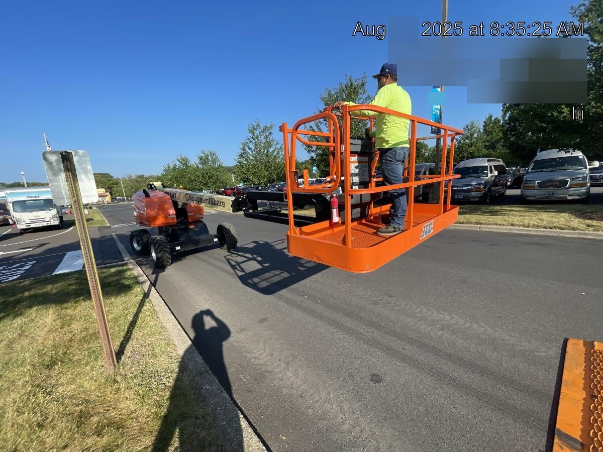 2024 JLG 460SJ
