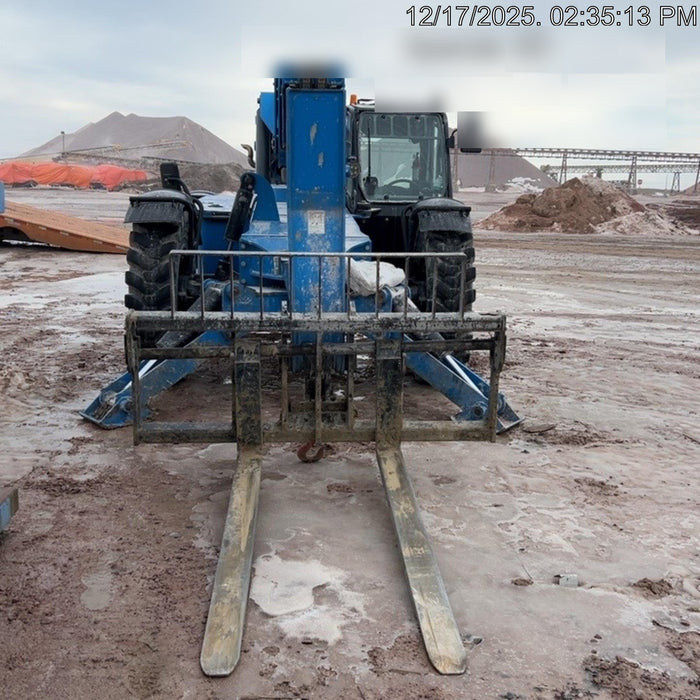 2018 Genie GTH-1056 Genie GTH-1056 w/Enclosed Cab w/HVAC, Work Lights, Solid Tires, Beacon, 60" Carriage and Forks