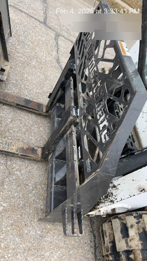 2022 PALADIN 48" Pallet Forks - Paladin