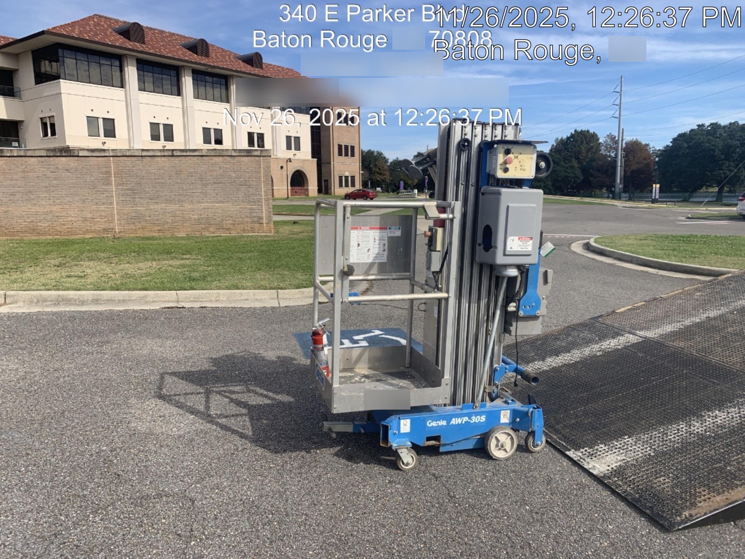 2019 GENIE AWP-30S