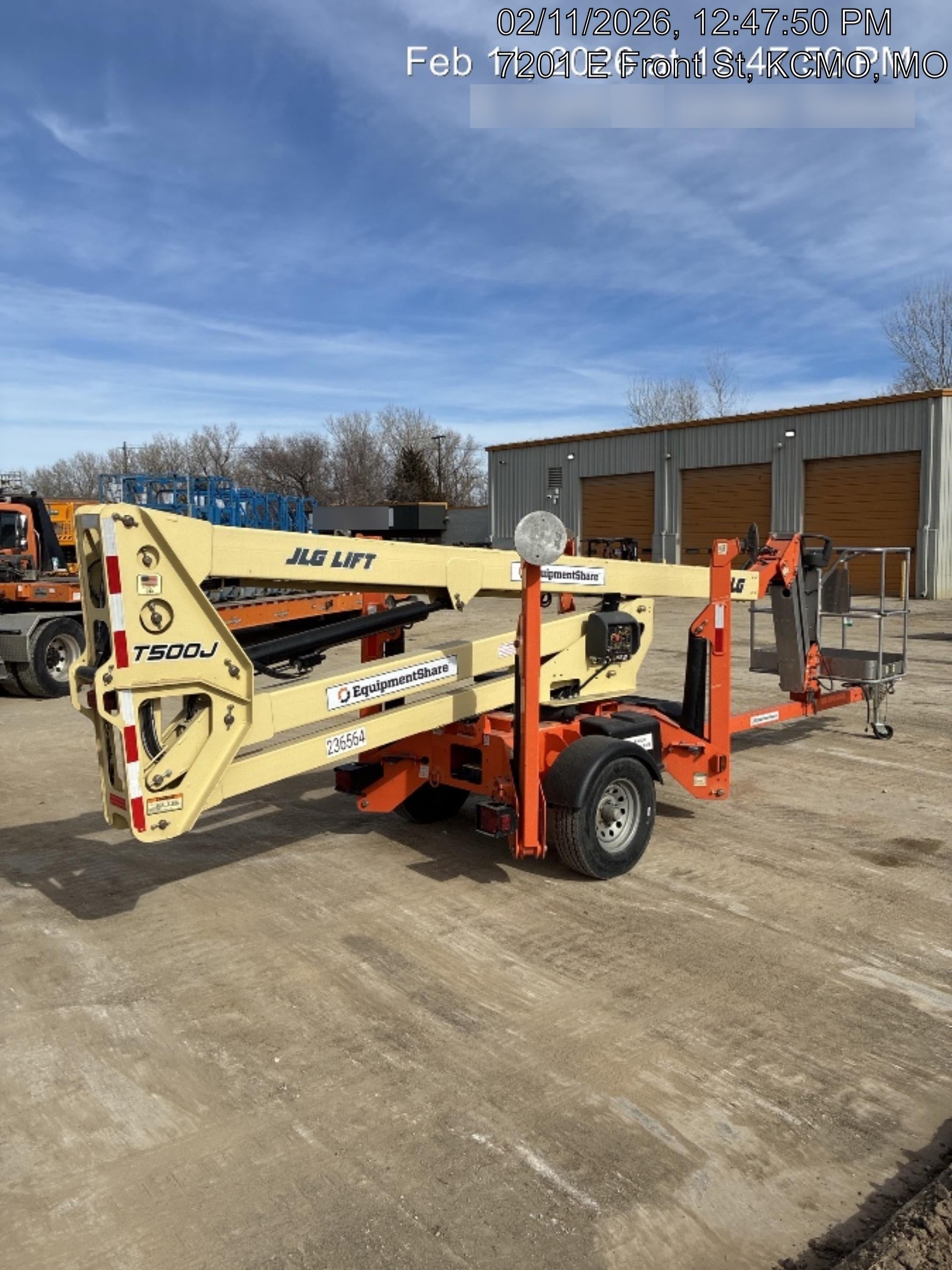 2022 JLG T500J
