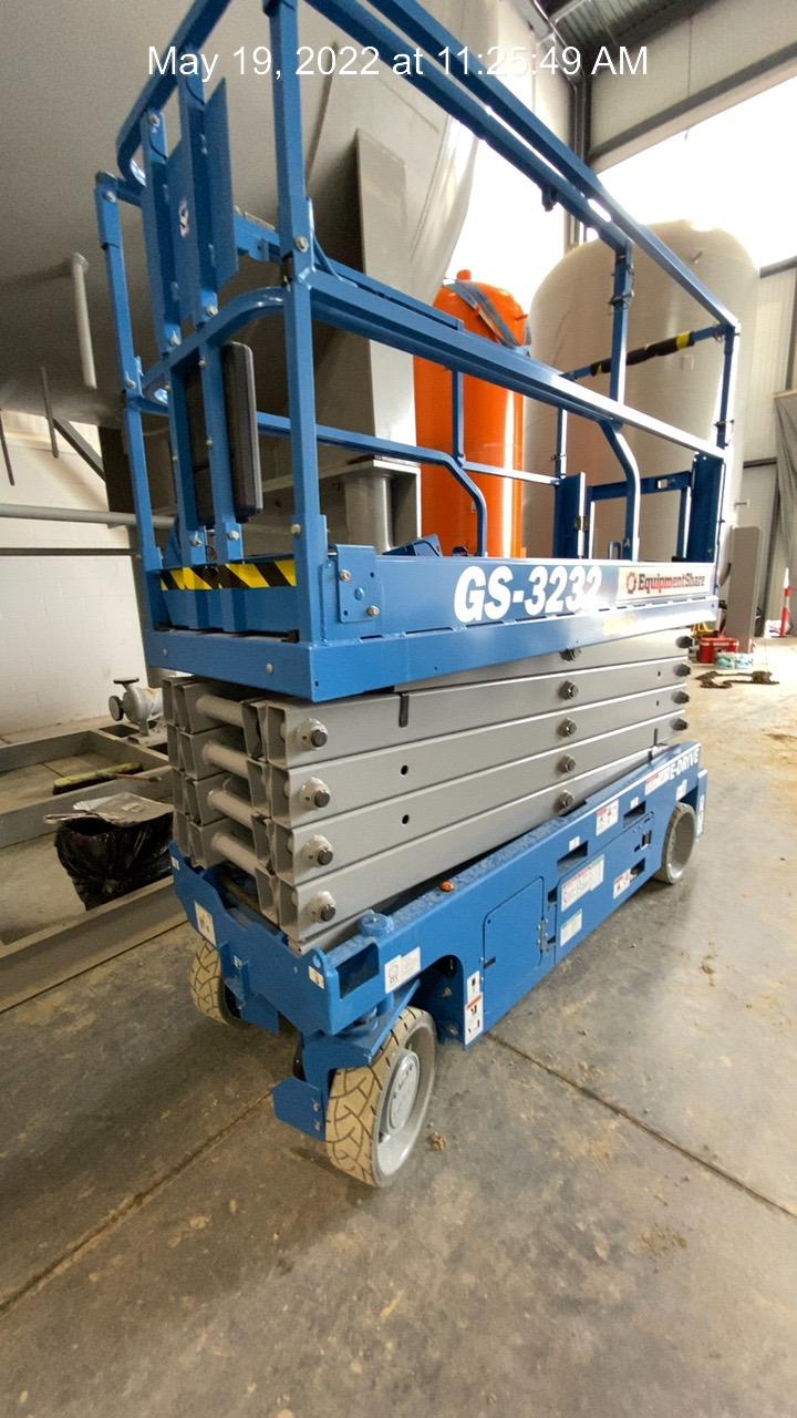 2022 GENIE GS-3232