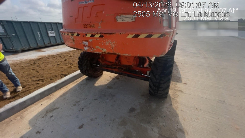 2022 JLG 660SJ