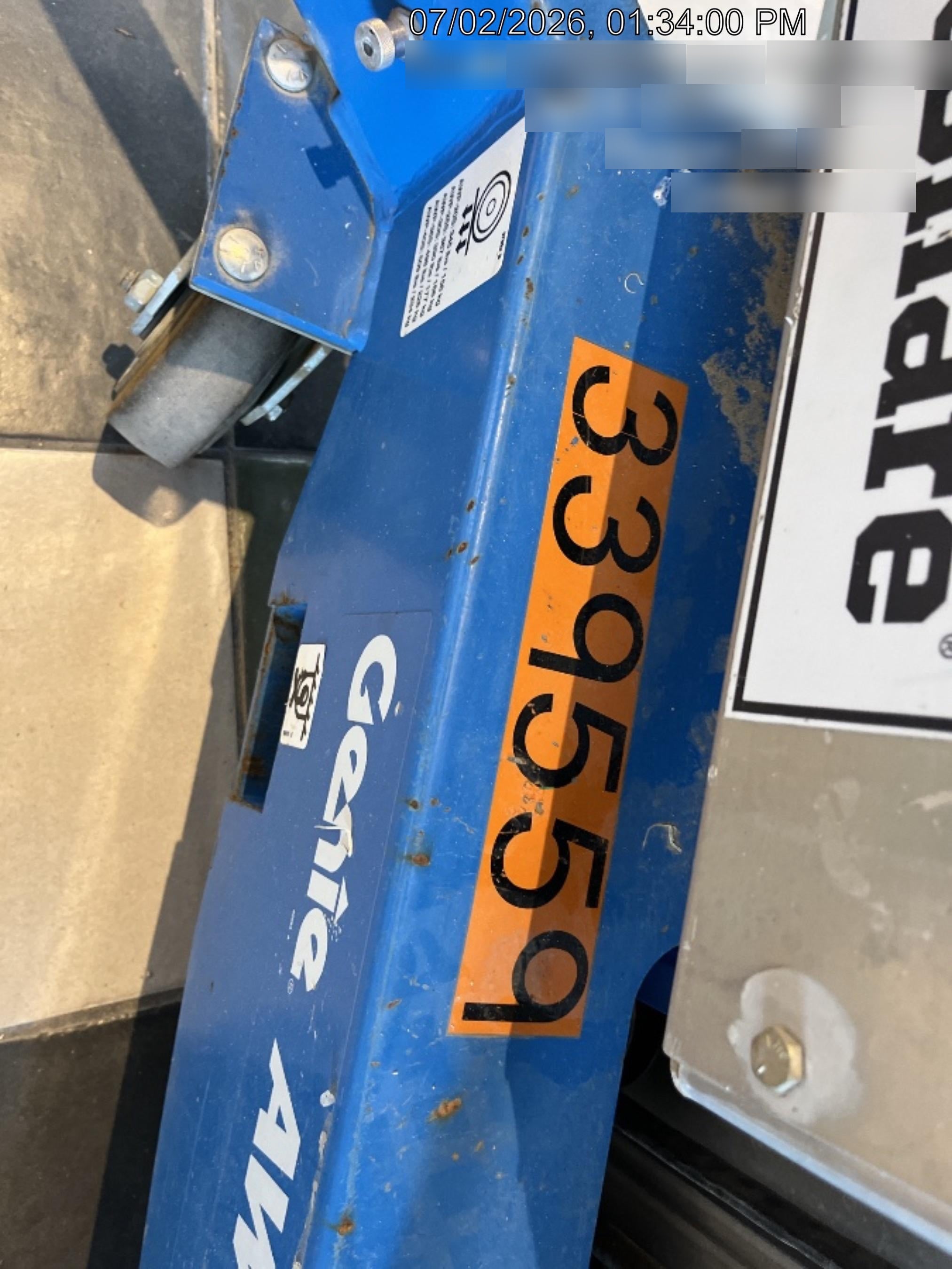 2023 GENIE AWP-30S DC