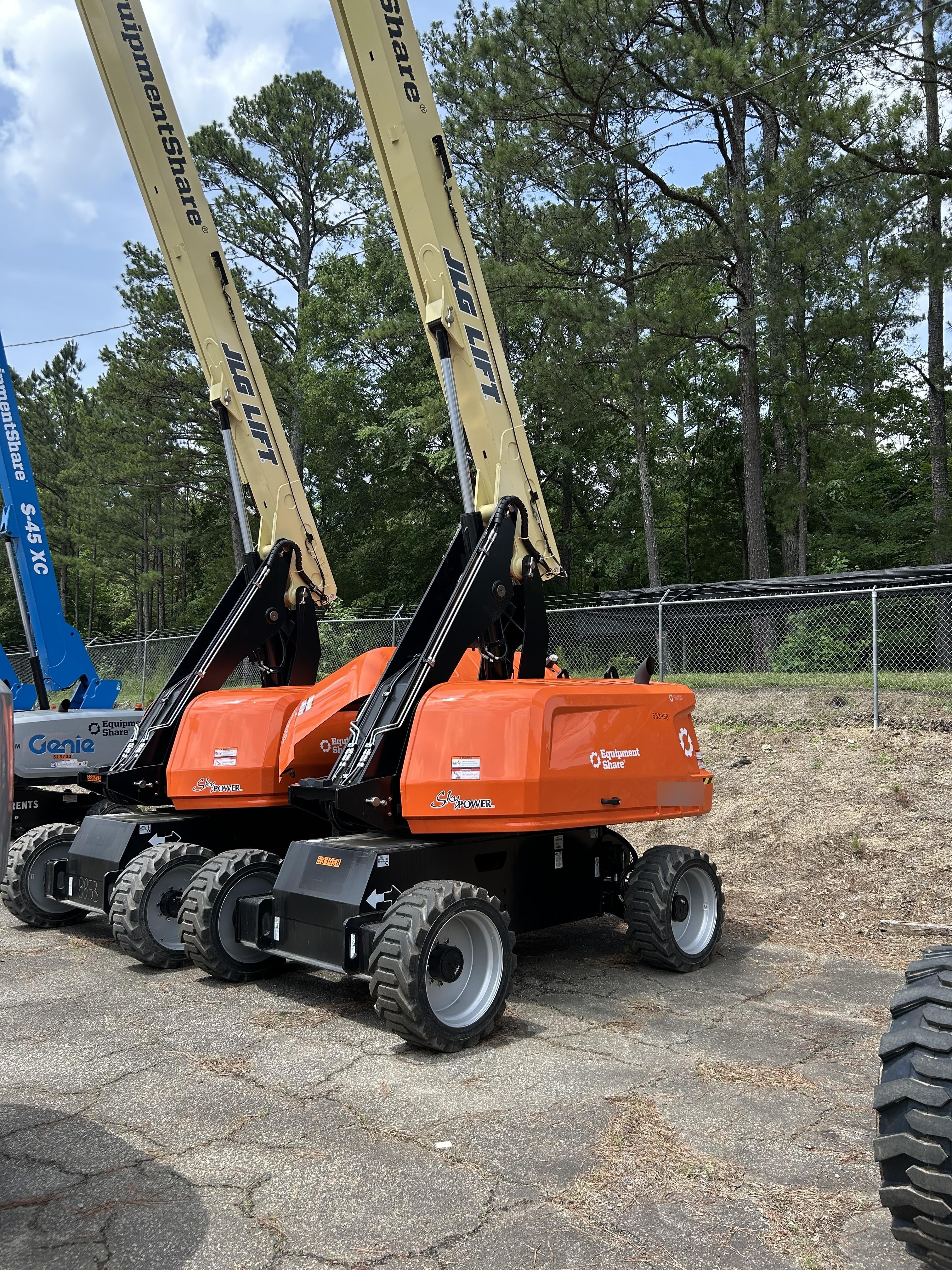 2025 JLG 660SJ