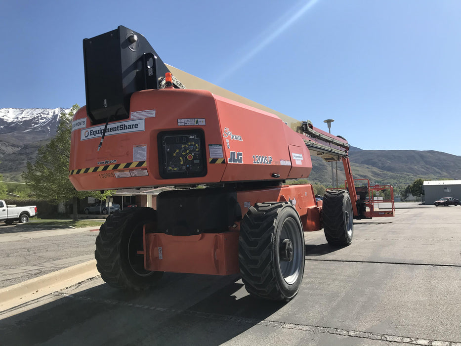 2021 JLG 1200SJP