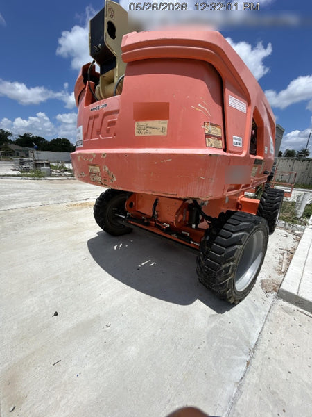 2019 JLG 660SJ