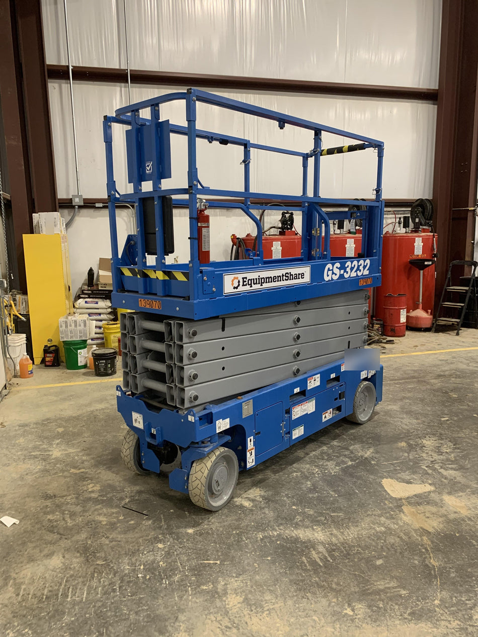 2021 GENIE GS-3232