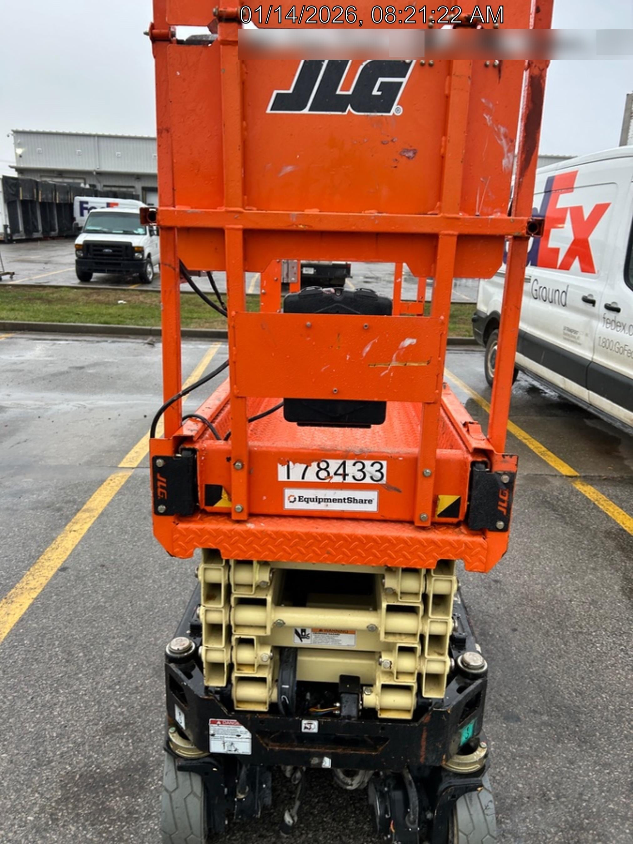 2021 JLG ES1932
