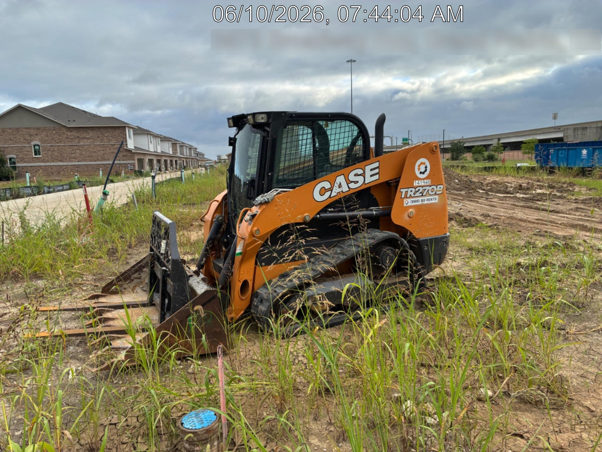 2021 CASE TR270B