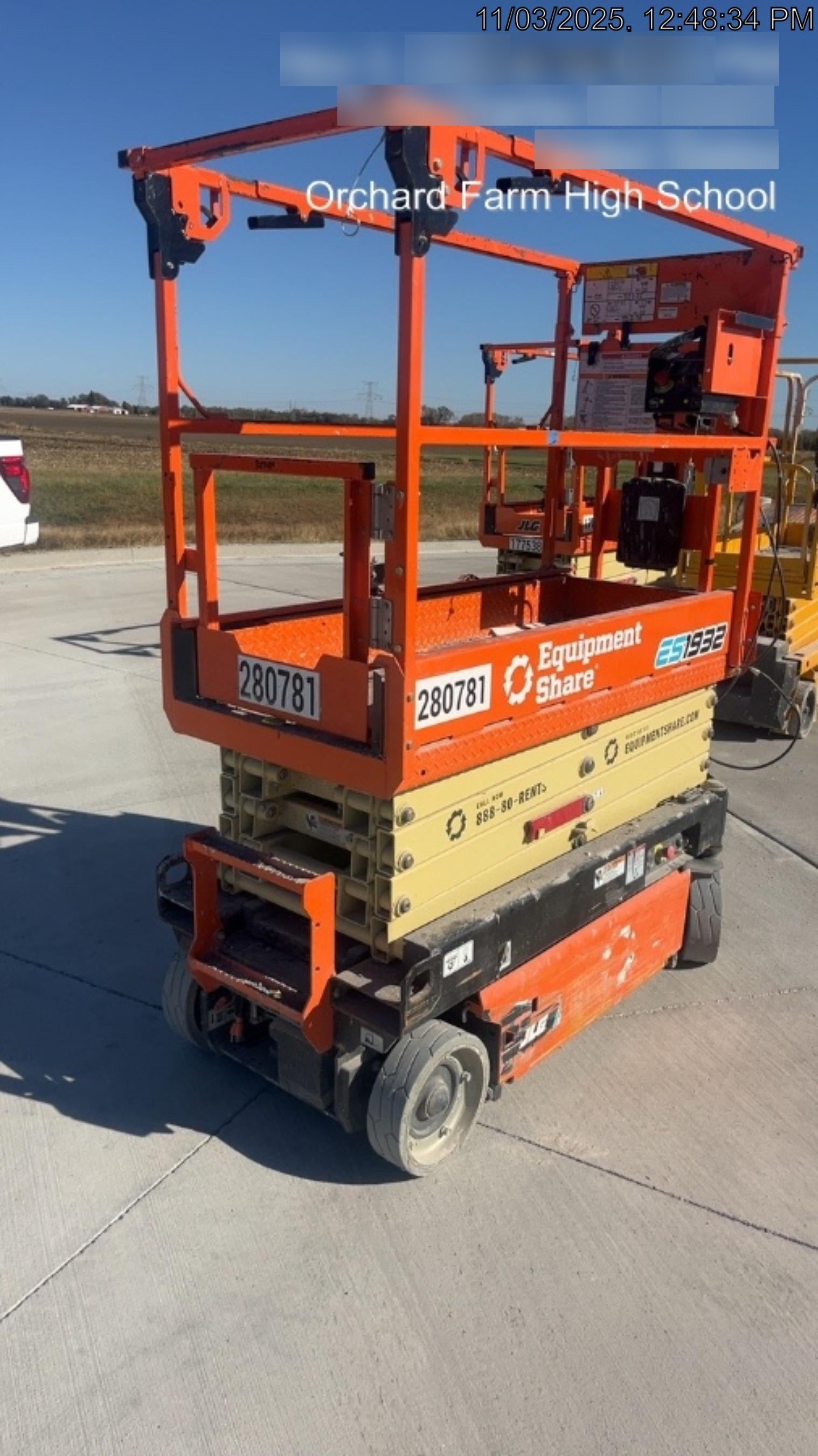 2022 JLG ES1932