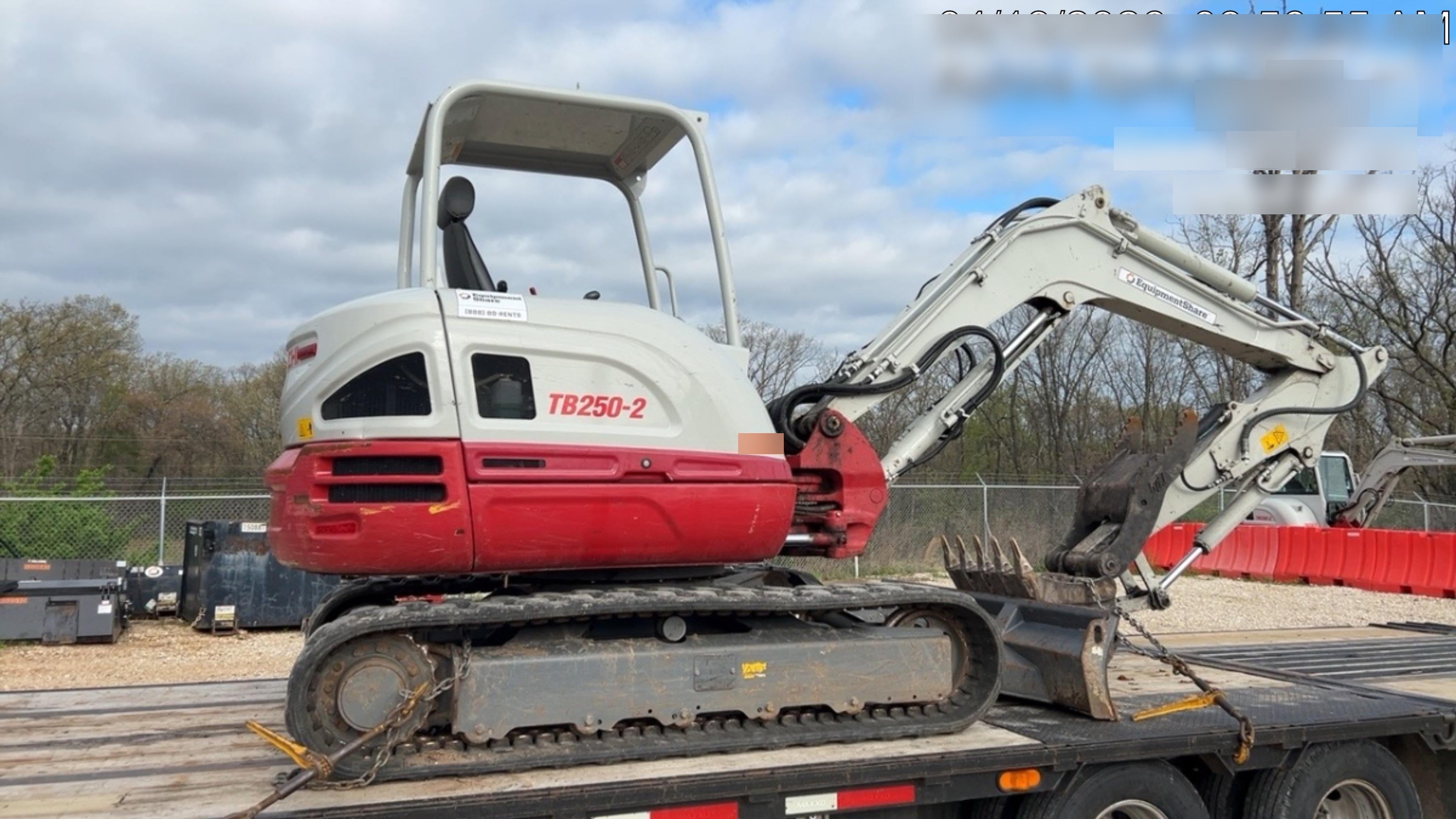 2022 TAKEUCHI TB250-2R