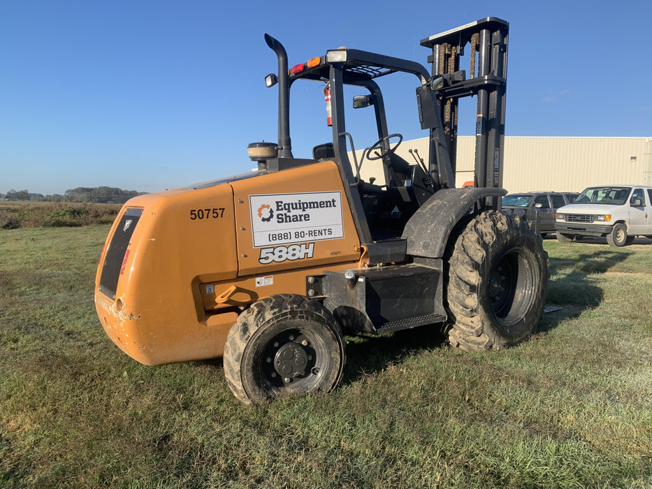 2018 CASE 588H