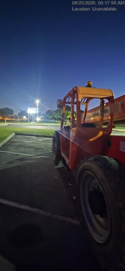 2020 Skytrak 8042 74 Hp, FF Tires, Work Lights, Beacon, Aux Hydraulics, Back up Alarm, Lifting Eye, ES Decals