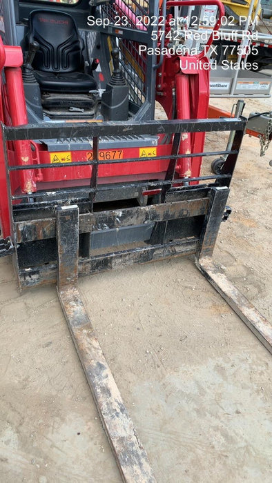 2022 ARROW MATERIAL HANDLING 60" Pallet Forks - Arrow