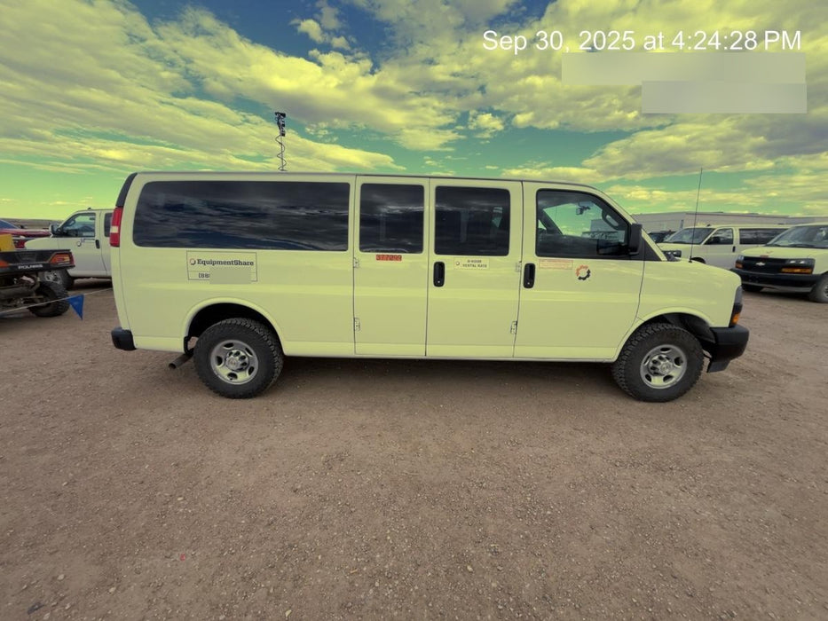 2023 CHEVROLET Express Van - Rental